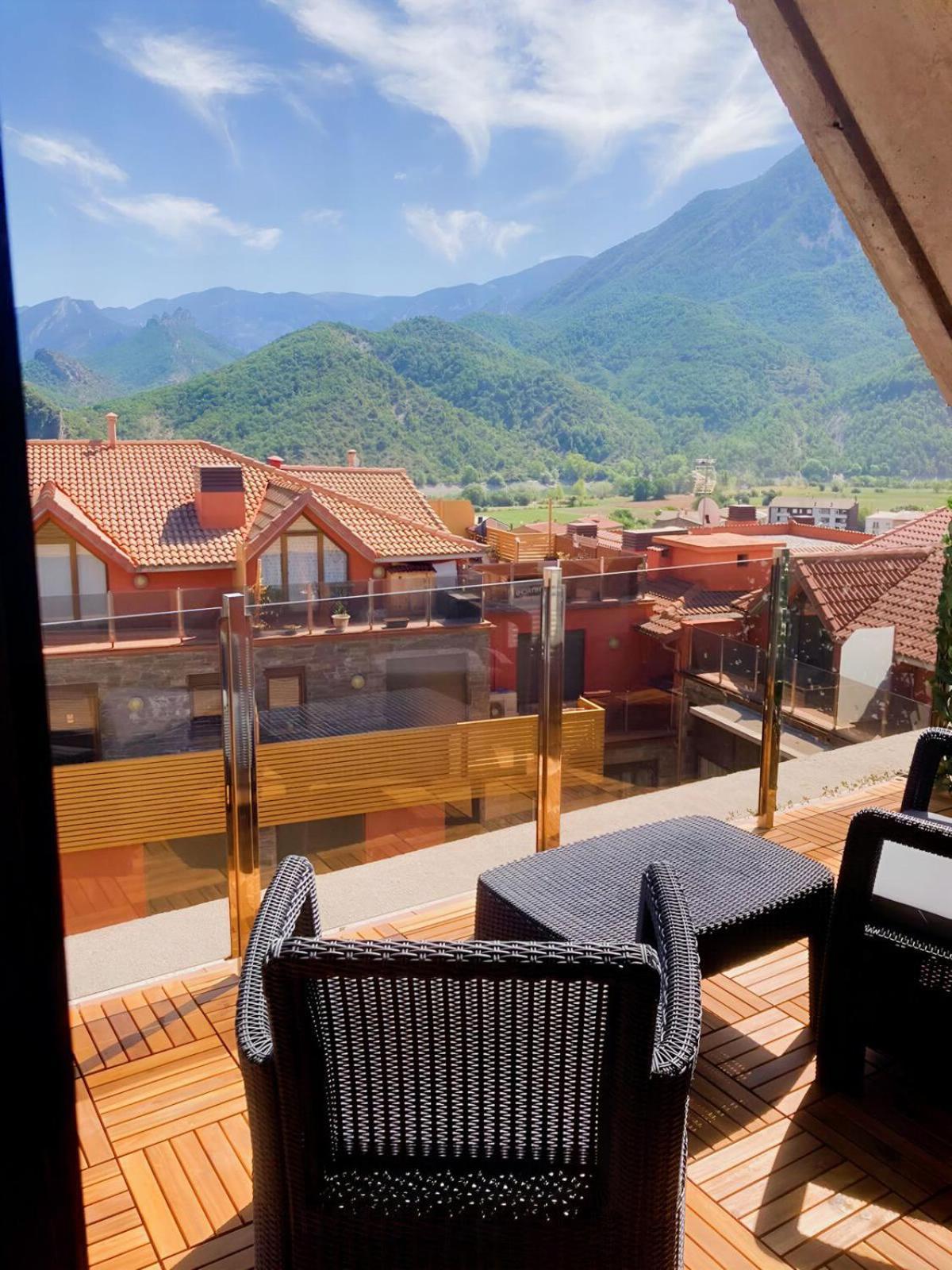 Apartament Duplex Amb Vistes Al Pirineu Catala Coll de Nargó Kültér fotó